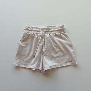 ALO Yoga Women's Cream Athletic Shorts